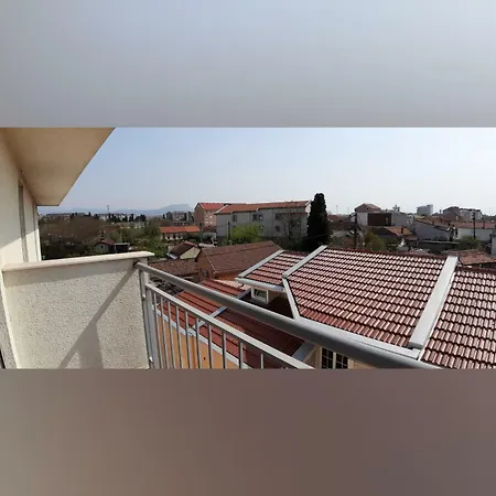 Cozy New Apartment